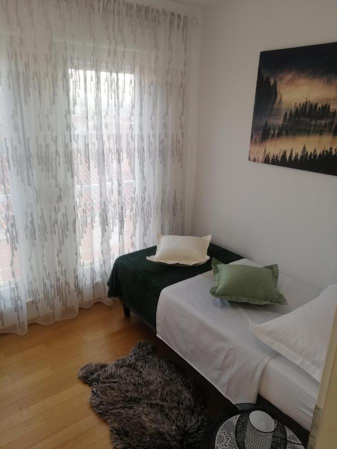 Luxury Apartment Queen Salona Kültér fotó