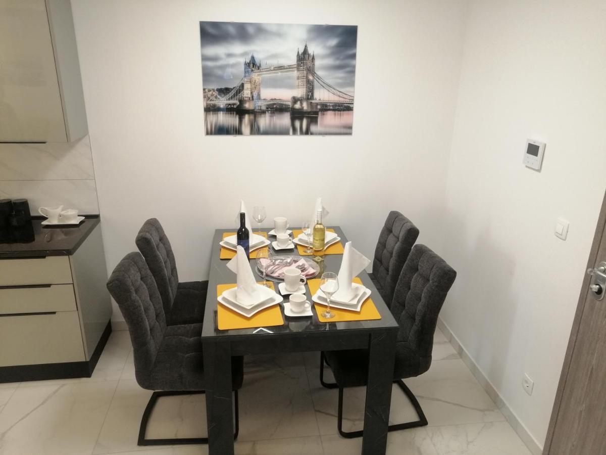 Luxury Apartment Queen Salona Kültér fotó